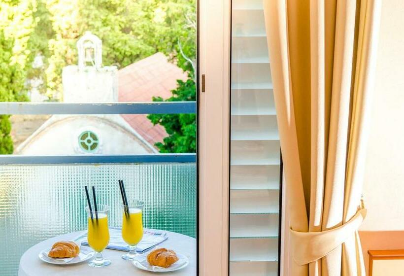 Номер Стандарт с Балконом, Punta