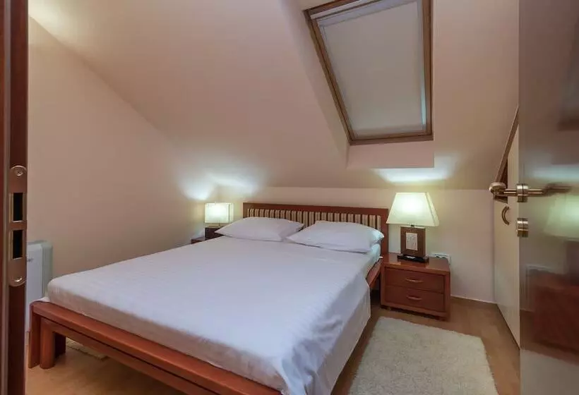 Superior-huoneisto 1 Makuuhuone, Trogir Palace