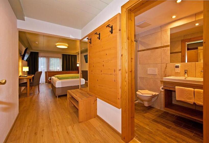 اتاق لوکس, Landhotel Rauchenwalderhof