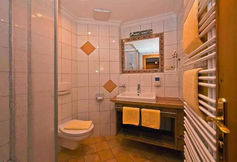 اتاق لوکس, Landhotel Rauchenwalderhof