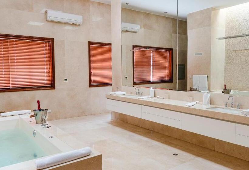 سوئیت پرزیدنت, & Hacienda La Caravedo