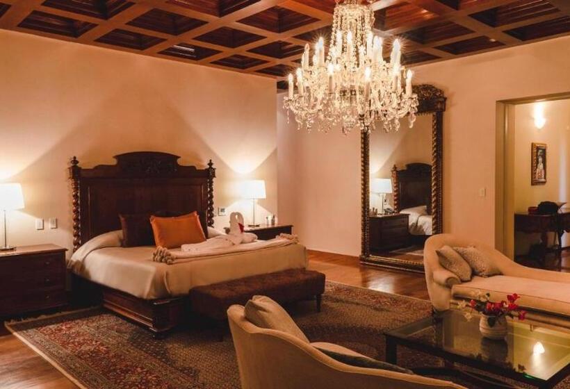 جناح رئاسى, & Hacienda La Caravedo