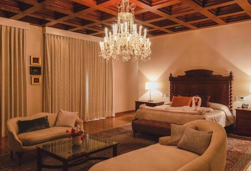 سوئیت پرزیدنت, & Hacienda La Caravedo