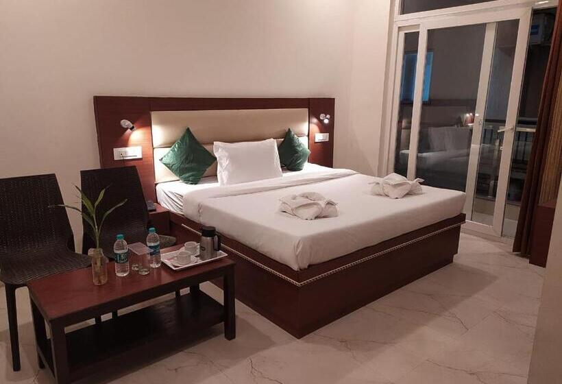 Deluxrum med Balkong, The Shivaay Delight Inn Rishikesh