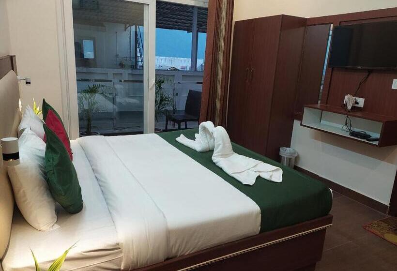 Deluxrum med Balkong, The Shivaay Delight Inn Rishikesh