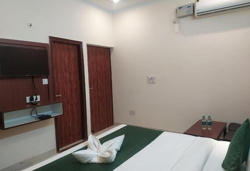 Deluxrum med Balkong, The Shivaay Delight Inn Rishikesh