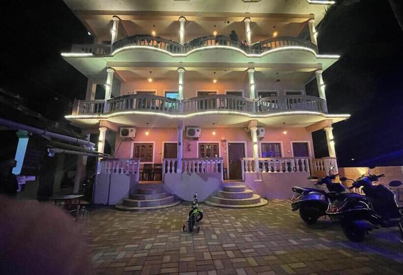 デラックスルーム, Calangute Bay By The Sea