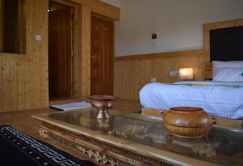 キングサイズベッドのスタンダードルーム, Namra Villa