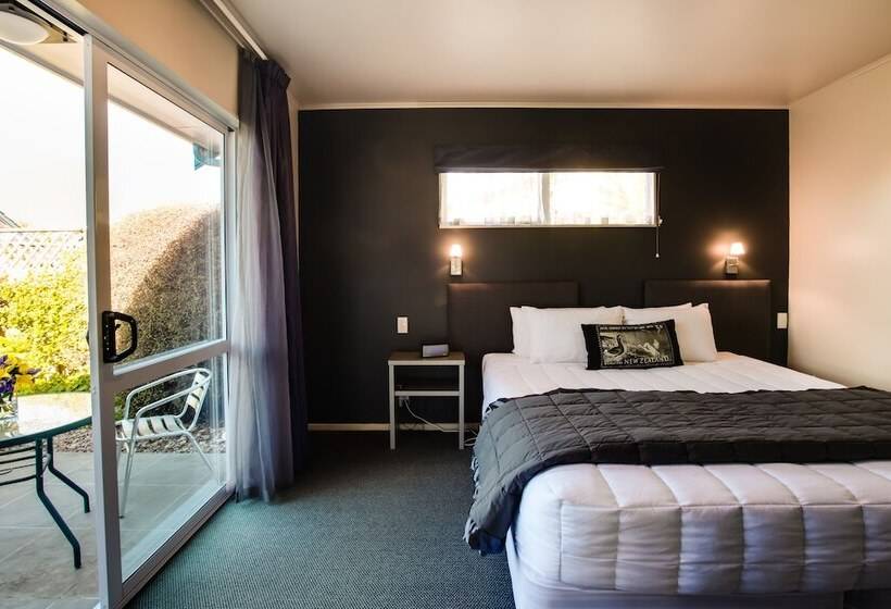 Апартаменты 3 Спальни, Asure Colonial Lodge Motel