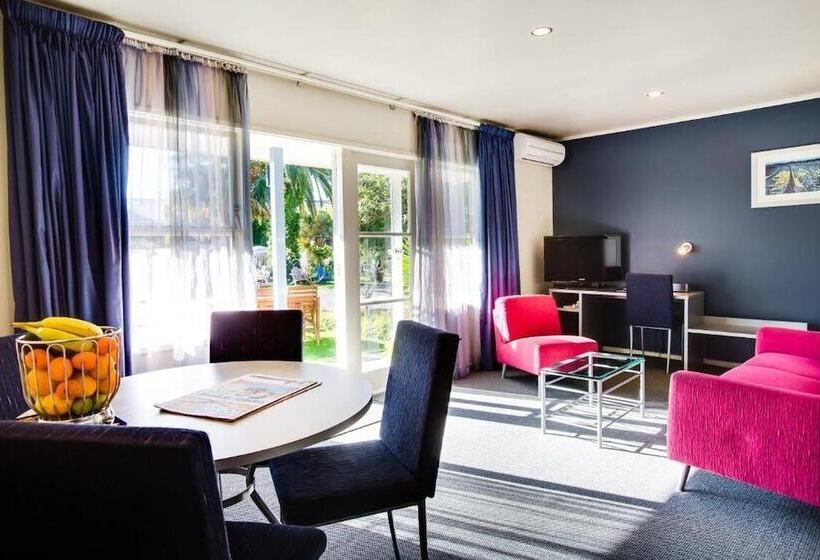 דירת שני חדרים, Asure Colonial Lodge Motel