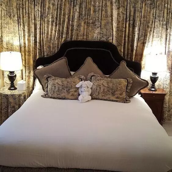 デラックスルーム, Cleveland House Inn