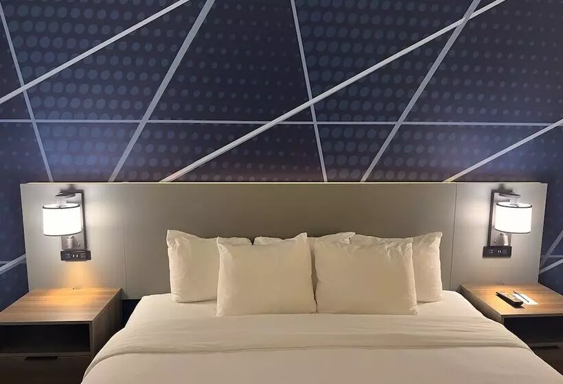 スイート, Comfort Suites Louisville Airport