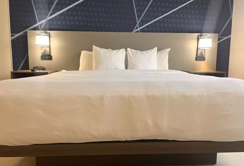 スイート, Comfort Suites Louisville Airport