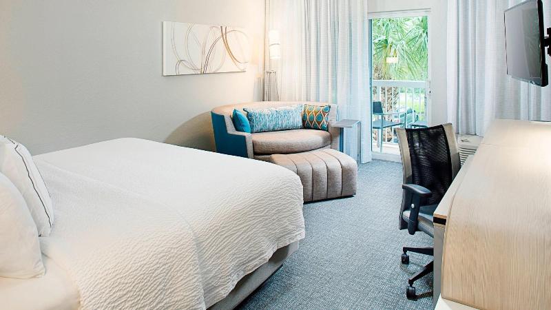 キングサイズベッドのスタンダードルーム, Courtyard By Marriott West Palm Beach Airport