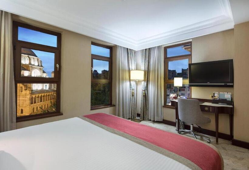 キングサイズベッドのクラブルーム, Crowne Plaza Istanbul   Old City, An Ihg