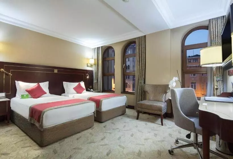 キングサイズベッドのクラブルーム, Crowne Plaza Istanbul   Old City, An Ihg