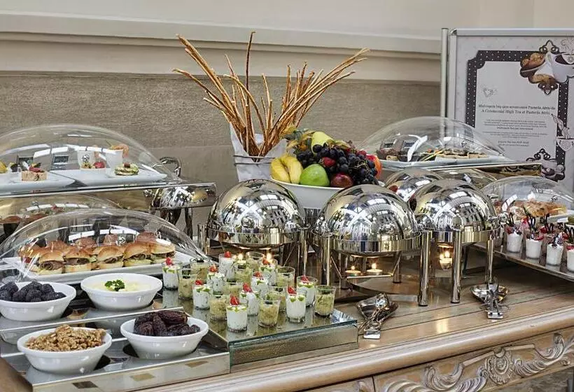 クラブルーム, Crowne Plaza Istanbul   Old City, An Ihg