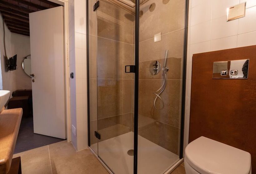 חדר סופריור, Della Fortezza