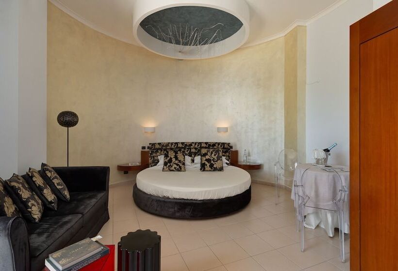 Полулюкс, Grand Hotel Sofia