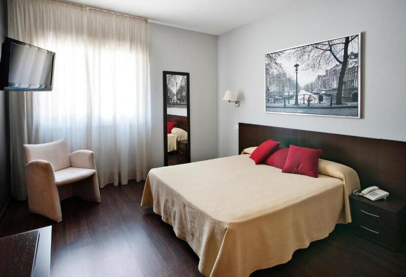 غرفة قياسية, Hostal T4