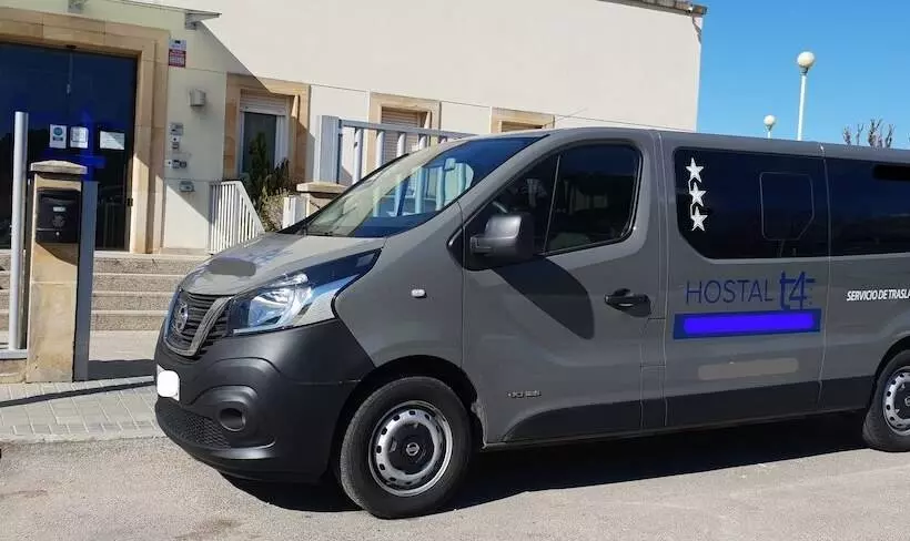 اتاق استاندارد یک نفره, Hostal T4