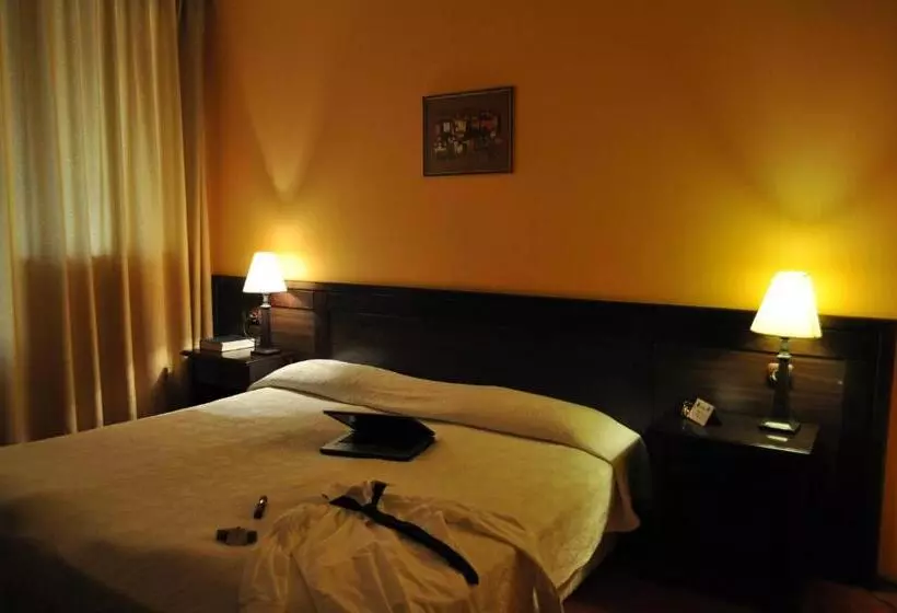 اتاق استاندارد, Izvora   Garden Retreat