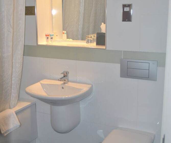 标准间, Legacy Preston International