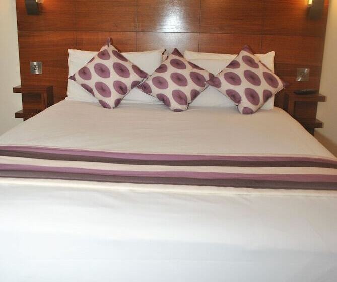 家庭间, Legacy Preston International