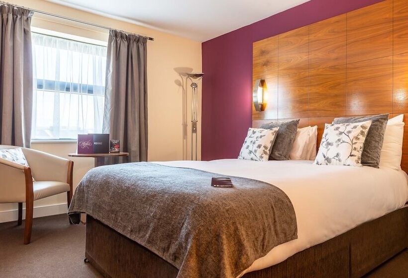 行政房间, Legacy Preston International