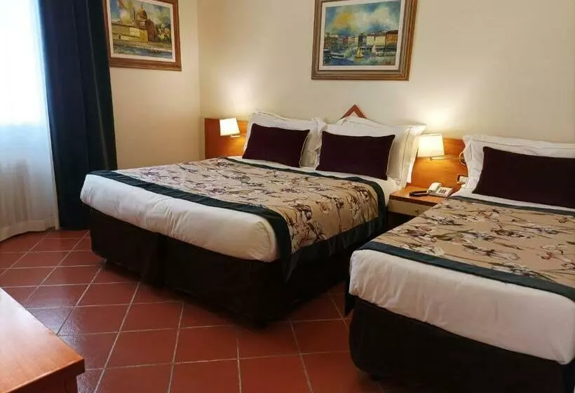 Economy Triple Room