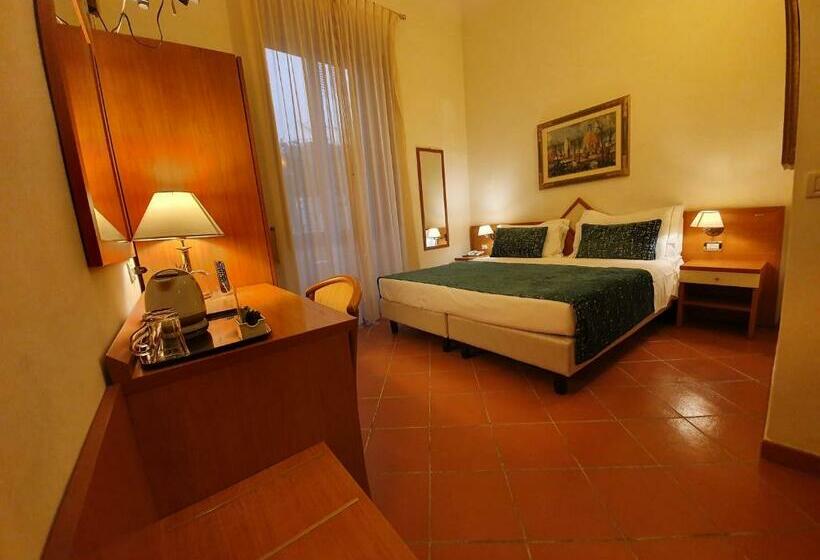 اتاق راحتی, Maxim Axial