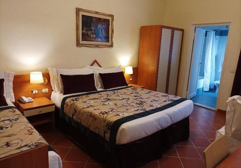 Economy Quadruple Room, Maxim Axial