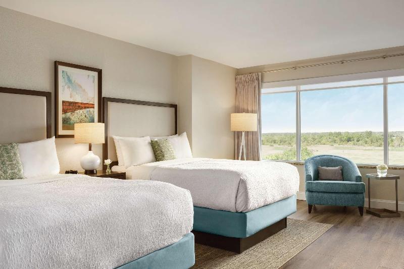 اتاق اکونومی یک تخته, Maxim Axial