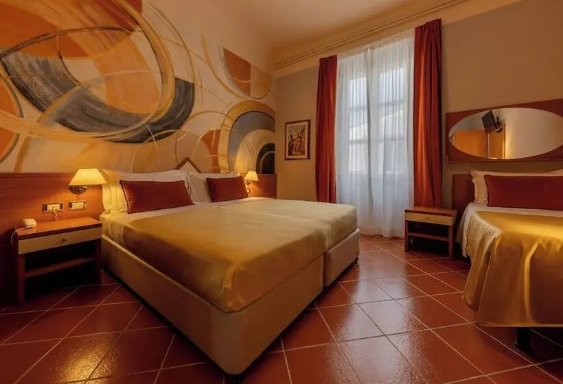 Economy Triple Room, Maxim Axial