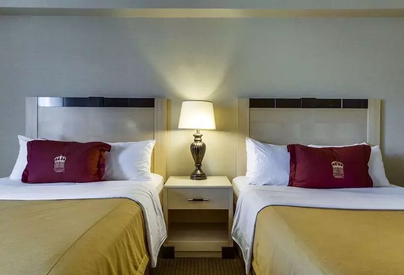 Standard-huone 2 Parivuodetta, Monte Carlo Inn Barrie   Newly Renovated