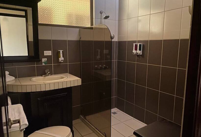 غرفة قياسية ثلاثية, Nacazcol  Playas Del Coco