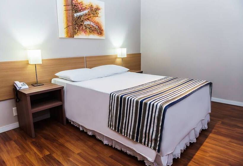 Номер Стандарт Двуспальная Кровать, Nacional Inn Porto Alegre   Próximo Ao Araújo Vianna E Ao Complexo Hospitalar Santa Casa