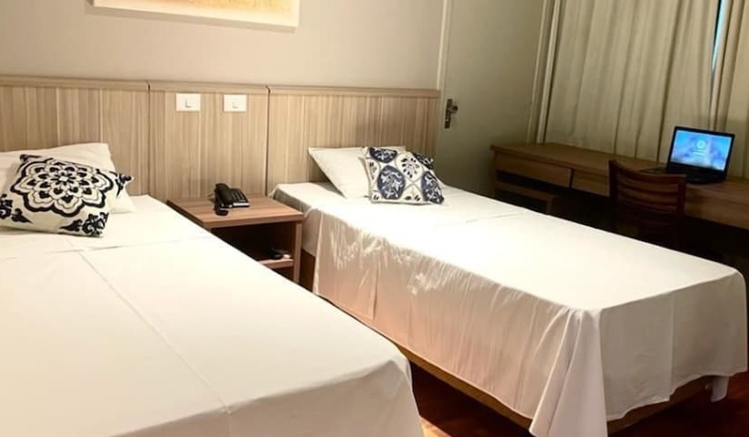 Номер Стандарт, Nacional Inn Porto Alegre   Próximo Ao Araújo Vianna E Ao Complexo Hospitalar Santa Casa