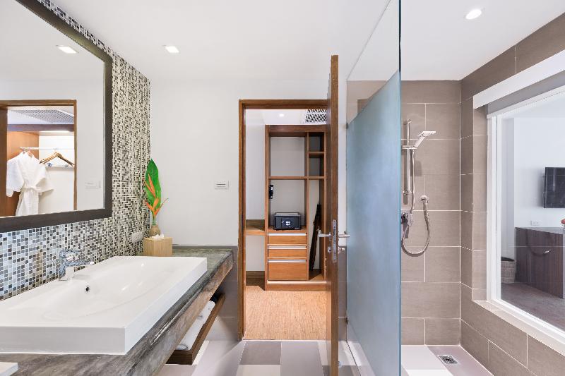 Номер Deluxe с Балконом, Outrigger Khao Lak Beach Resort   Sha Extra Plus
