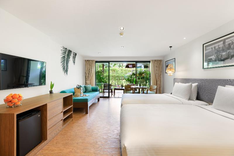 اتاق لوکس با تراس, Outrigger Khao Lak Beach Resort