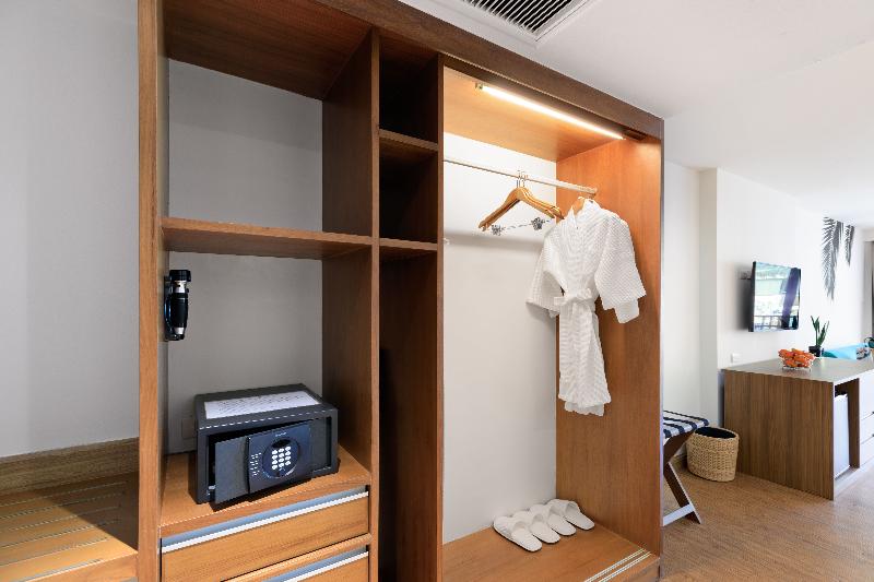 Quarto Familiar, Outrigger Khao Lak Beach Resort   Sha Extra Plus