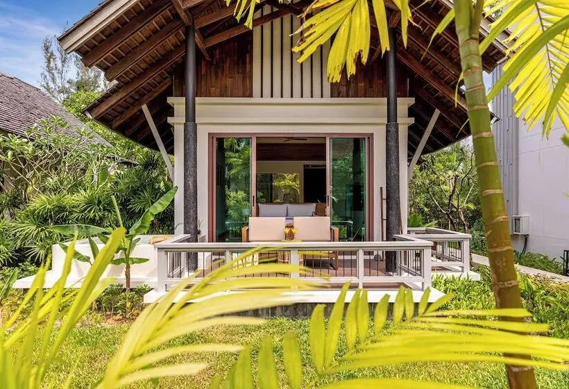 ویلای 1 خوابه, Outrigger Khao Lak Beach Resort