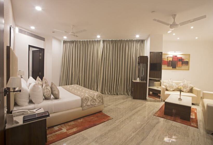 套房, Shanti Palace Mahipalpur