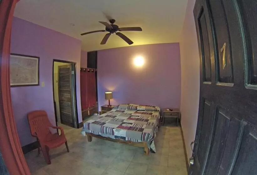 اتاق استاندارد, Sunrise Club