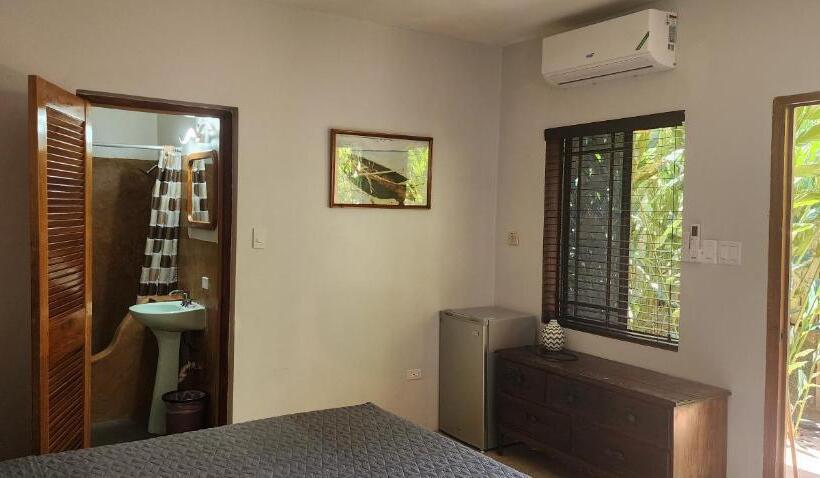 اتاق لوکس, Sunrise Club