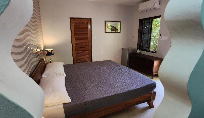 اتاق لوکس, Sunrise Club