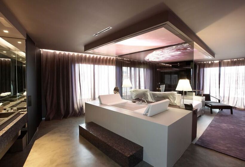 سوییت جونیور, The Vine