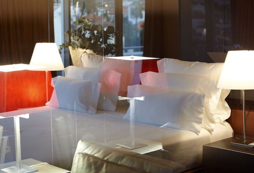 سوییت, The Vine