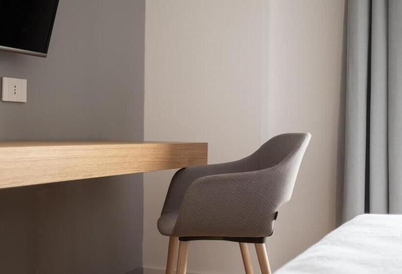 اتاق استاندارد, Domu' Montegrappa 54