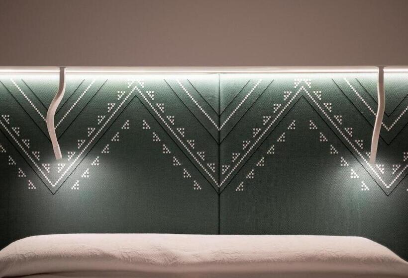 اتاق لوکس با تخت بزرگ, Domu' Montegrappa 54